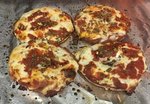 Bagel Pizza 07.jpg