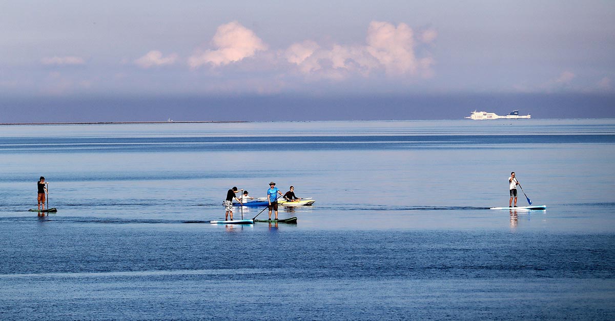 Stand Up Paddling (Stehpaddeln) SUP - Ein neuer Trendsport