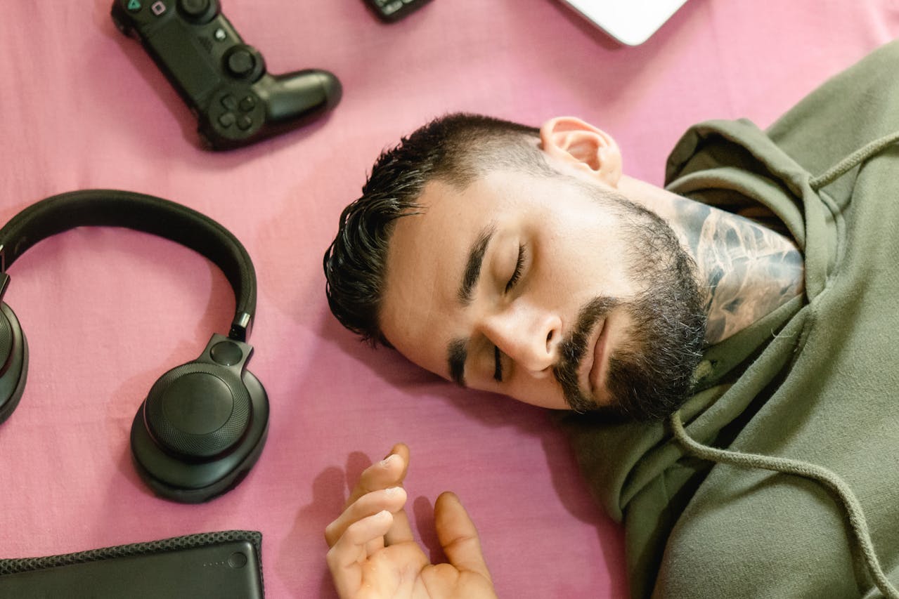 You Can’t Outsleep a Broken Schedule: Why Sleep Debt Is the Real Performance Killer