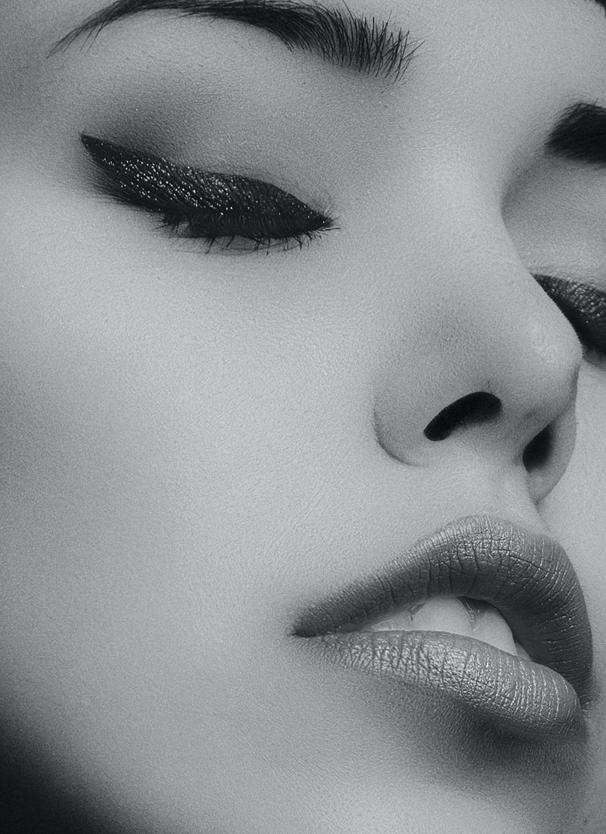 Hollywood's Beauty Secrets Revealed: Achieving Radiant Skin at Home