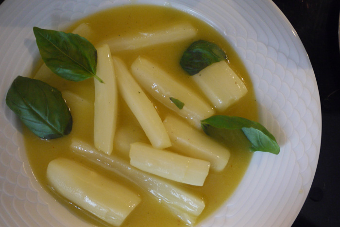 Spargel Suppe mit Safran