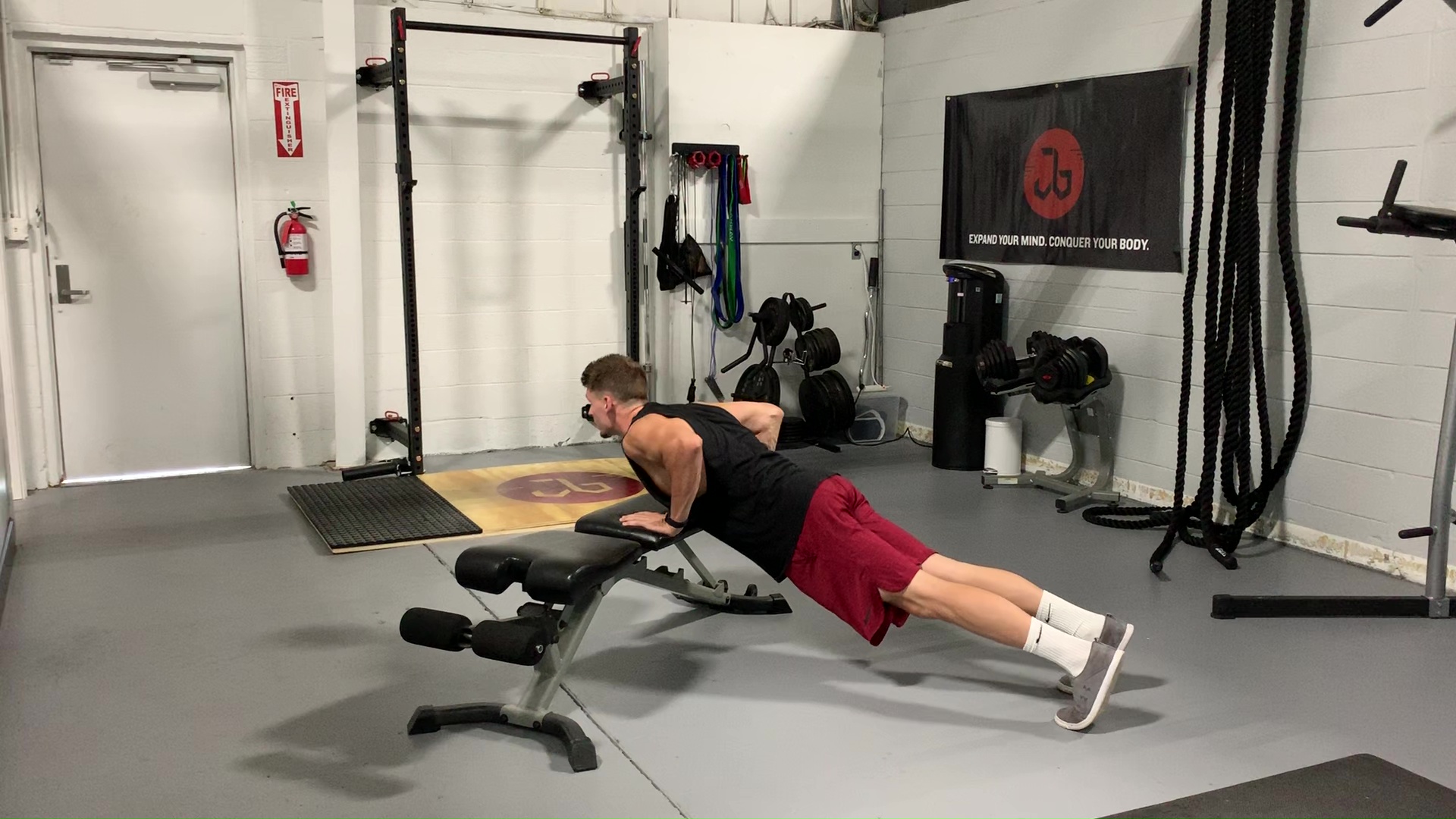 Incline Push-up.MOV