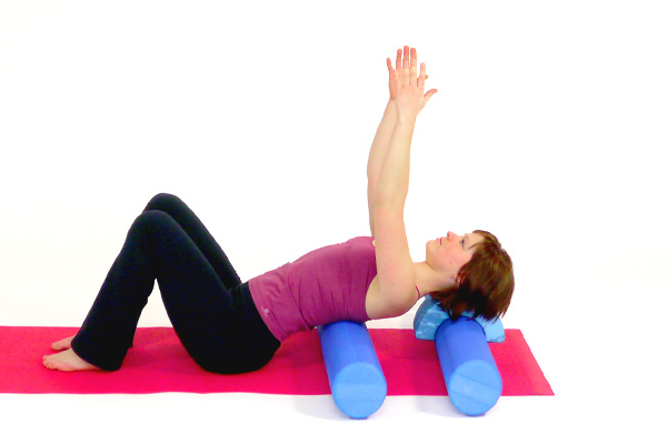 Brustwirbelsäulenmobilisation mit Pilates Roller + Head Alig